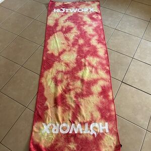 Hotworx Yoga towel (tie dye)